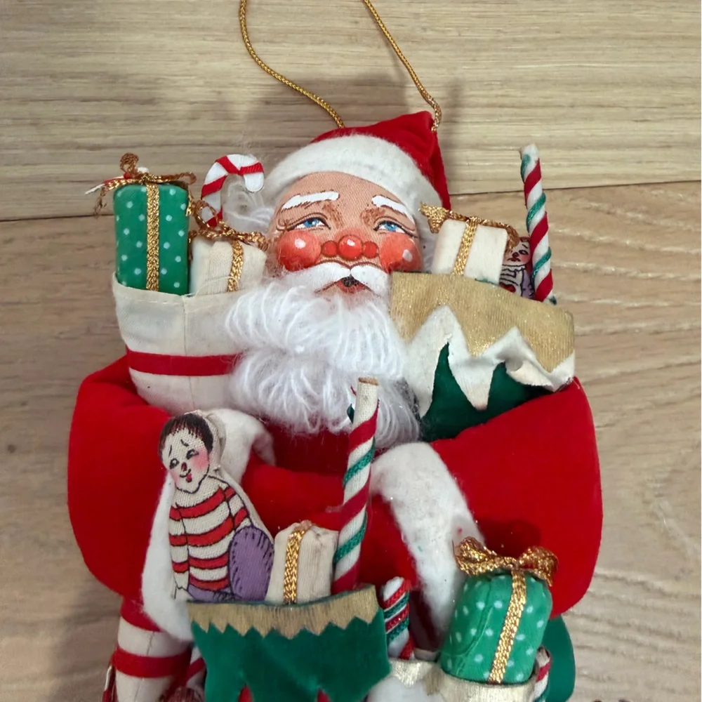 Vintage Christmas Ornament- great condition/ beautiful heirloom